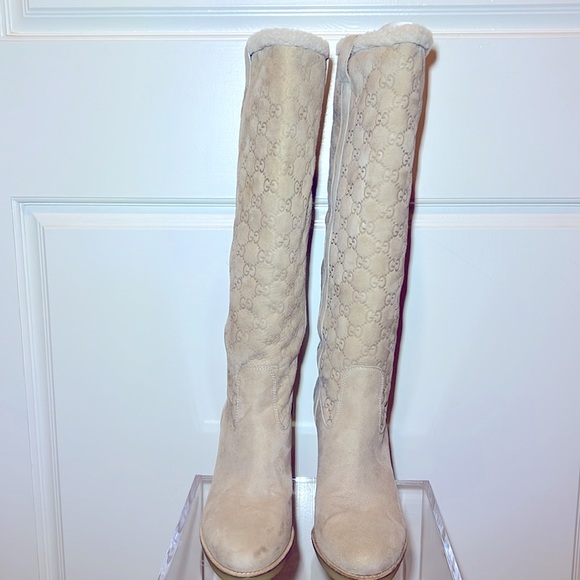 Gucci knee high suede ecru slouch boots. Sz 8 1/2 - Picture 2 of 7